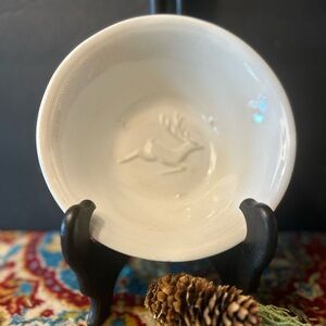 4 Woolrich Christmas Winter White Soup Cereal Bowl 7" Embossed Deer Snowflakes